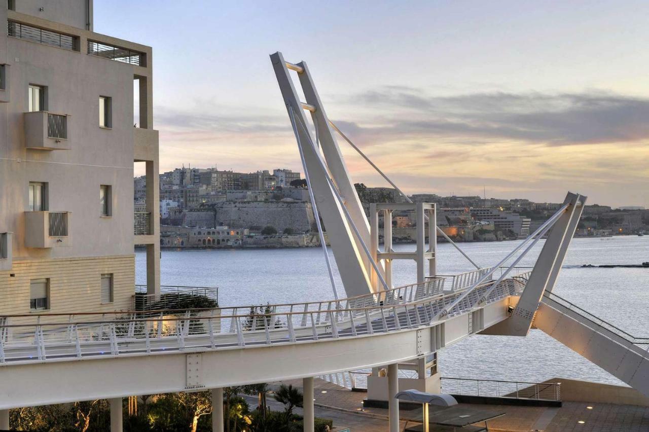 Gorgeous Apartment With Terrace In Fort Cambridge, Pool Sliema Buitenkant foto